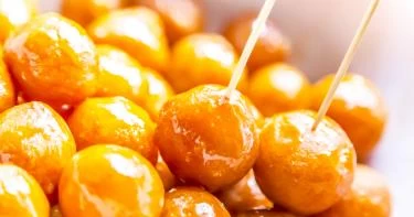 كرات العجين الحلوة على الطريقة السعودية – اللقيمات