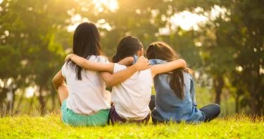 تكوين الطفل لأصدقاء