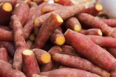 العناية بالبشرة