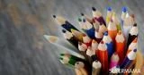 مشغولات يدوية: مقلمة مبتكرة من زجاجة بلاستيكية