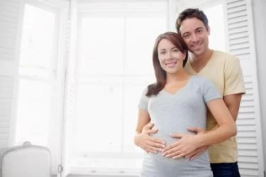 كيفية تعامل الزوج مع زوجته الحامل