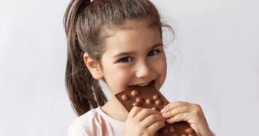 أطعمة مضرة للأطفال