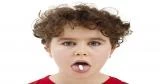 كيف اتصرف في حالة بلع طفلي لكمية كبيرة من الأدوية أو مادة سامة؟