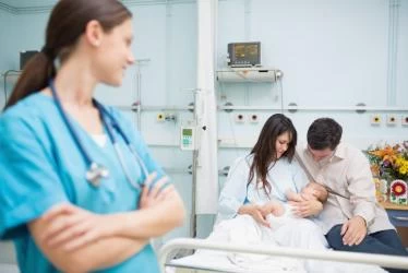 ملابس أطفال حديثي الولادة