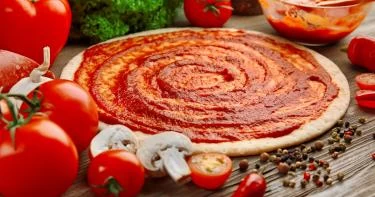 طريقة عمل عجينة البيتزا