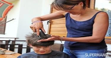 طريقة قص شعر الأطفال الأولاد بالمقص