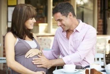 ماذا تعني حركة الجنين الكثيرة