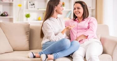 كيف أتعامل مع ابنتي المراهقة التي تحب