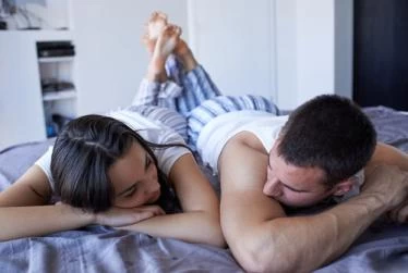 ما أفضل وقت لممارسة العلاقة للوصول للنشوة؟