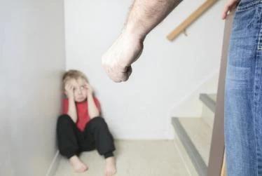 علاقات أسرية