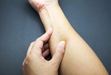 العناية بالبشرة