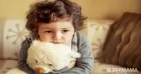 طفلي يشعر بالرفض من أصدقائه.. كيف أساعده؟