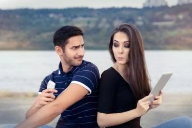 علاقات أسرية