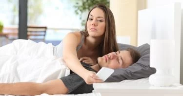علامات خيانة الزوج