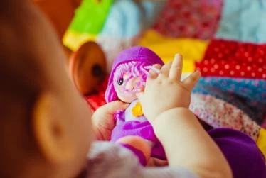 رعاية الأطفال