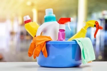 احترسي: 3 خلطات للتنظيف لا تفعليها أبدًا