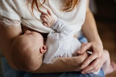 تغذية وصحة الرضع
