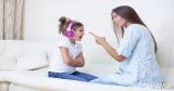 كيف تسيطرين على غضبكِ مع طفلكِ العنيد؟