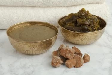 العناية بالبشرة