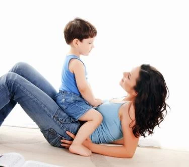 كيف أساعد طفلي على الكلام