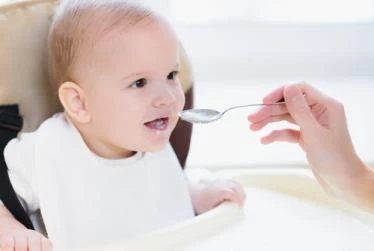 تغذية وصحة الرضع