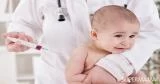 ما الآثار الجانبية لتطعيمات الرضع في العام الأول؟