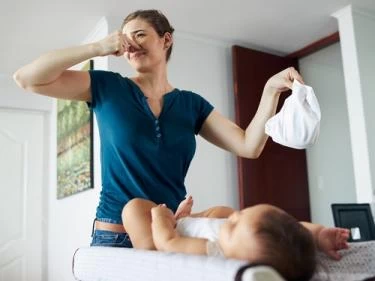أسباب رائحة الغازات الكريهة عند الرضع
