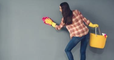 تنظيف حوائط المنزل