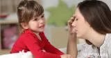 7 تصرفات محرجة لن يتوقف طفلك عن فعلها
