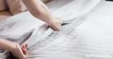 احذري استخدام الملاءات والفوط بعد هذه المدة