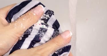 بقع الملابس