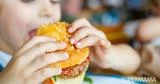 5 أطعمة سريعة مسموحة للأطفال مرة أسبوعيًا
