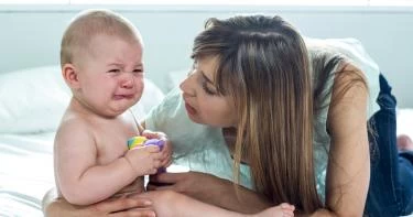 عادات خاطئة في فطام الأطفال