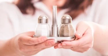 طرق سريعة لتنظيف ملاحة الطعام