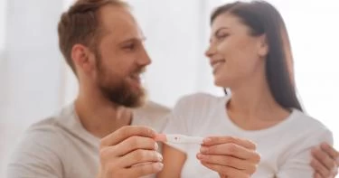 علامات استعداد زوجك لأن يكون أبًا