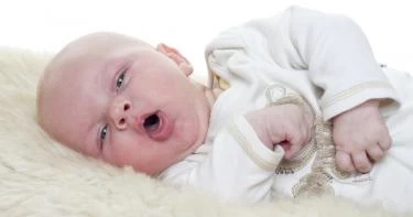 أسباب سعال الرضع