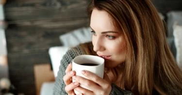 أضرار القهوة على البشرة