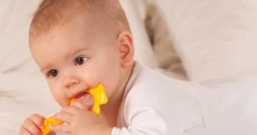 أعراض التسنين عند الأطفال