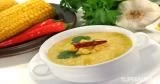 شوربة الذرة بالفلفل الأحمر