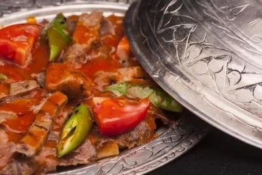 طبق رئيسي